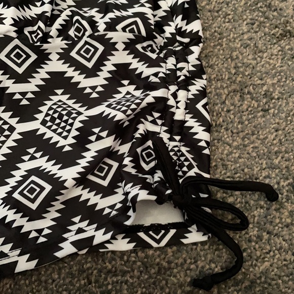 Enjoy the Sunshine Plus Size Tankini Aztec Swim Top - Picture 7 of 9